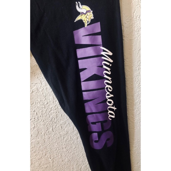 PICK A WINNER! VIKINGS🏈NFL Gear Minnesota Vikings 3/4 Length Leggings - Picture 3 of 11